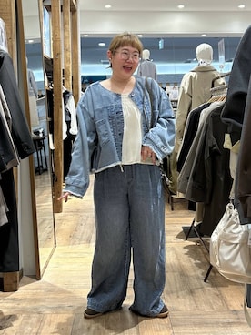 「LOWRYS FARM（ローリーズファーム）のイージーバギーデニム　601067（デニムパンツ、ブルー系）」を使った、たけちゃんさん（レディース・161cm）の春コーディネート