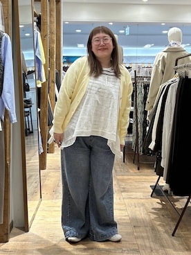 「LOWRYS FARM（ローリーズファーム）のイージーバギーデニム　601067（デニムパンツ、ブルー系）」を使った、たけちゃんさん（レディース・161cm）の春コーディネート