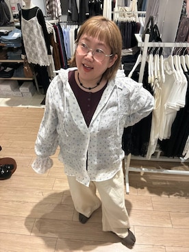 「GLOBAL WORK（グローバルワーク）のアイテム（トップス）」を使った、たけちゃんさん（レディース・162cm）の秋コーディネート