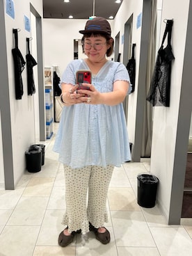 「LOWRYS FARM（ローリーズファーム）のサーマルフラワーフリルパンツ　1048957（その他パンツ、グレー系）」を使った、たけちゃんさん（レディース・161cm）の夏コーディネート