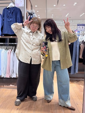 「GLOBAL WORK（グローバルワーク）のアイテム（パンツ）」を使った、たけちゃんさん（レディース・162cm）の秋コーディネート