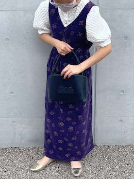「アイテム（ローファー、ゴールド系）」を使った、モ モ カさん（レディース・153cm）の秋コーディネート
