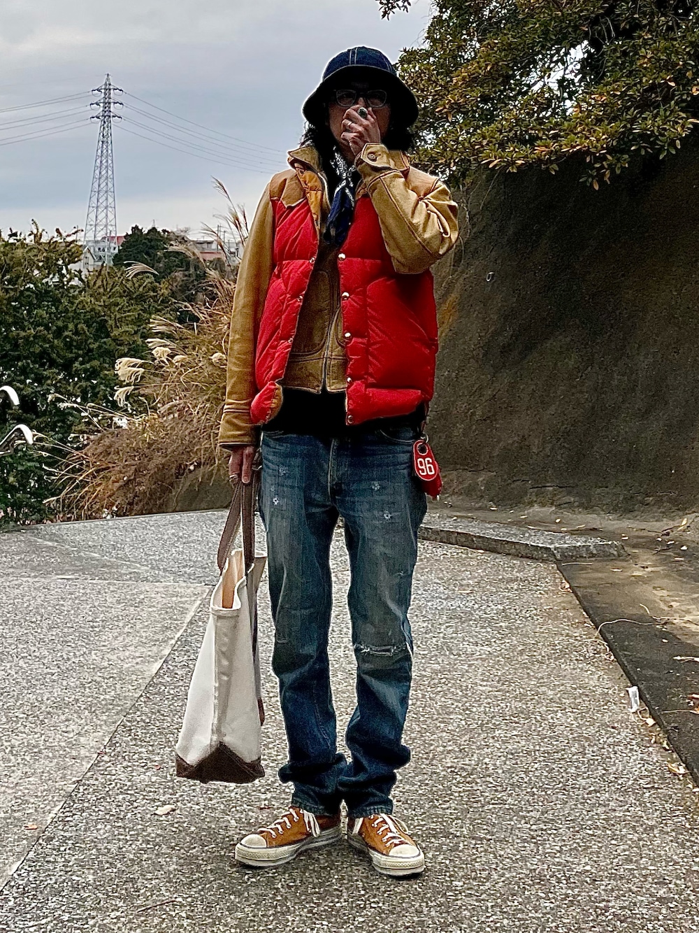 Rocky Mountain FeatherBedのダウンベスト（レッド系）を使った人気