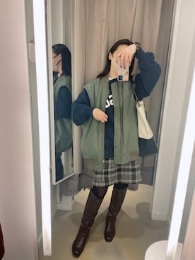 「ミニスカート」｜「アイテム（MA-1）」を使った、hiiibarさん（レディース・157cm）の秋コーディネート