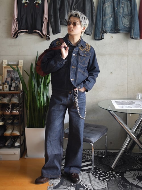 「LURAKU（ルラク）の【LURAKU】Semi-flared Rigid Denim / LURAKU セミフレアリジットデニム（デニムパンツ）」を使った、Takeru.さん（メンズ・180cm）の冬コーディネート