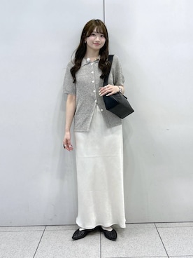 「LOWRYS FARM（ローリーズファーム）のストレッチサテンスカート　 290120（スカート、ホワイト系）」を使った、Chihiroさん（レディース・149cm）の春コーディネート