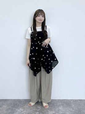 「LOWRYS FARM（ローリーズファーム）のイージーワイドコクーンパンツ 327286（その他パンツ、ゴールド系）」を使った、Chihiroさん（レディース・149cm）の夏コーディネート
