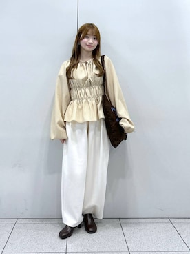 「LOWRYS FARM（ローリーズファーム）のカットイージーコクーンパンツ　292362（スウェットパンツ、ベージュ系）」を使った、Chihiroさん（レディース・149cm）の冬コーディネート