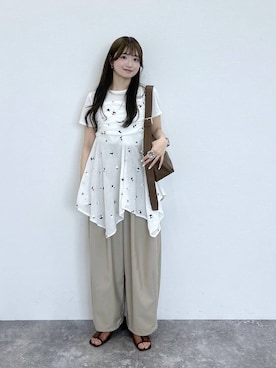 「LOWRYS FARM（ローリーズファーム）のイージーワイドコクーンパンツ 327286（その他パンツ、ゴールド系）」を使った、Chihiroさん（レディース・149cm）の夏コーディネート