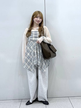 「LOWRYS FARM（ローリーズファーム）のカットイージーコクーンパンツ　292362（スウェットパンツ、グレー系）」を使った、Chihiroさん（レディース・149cm）の春コーディネート