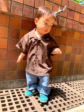 「アイテム（シャツ/ブラウス、ブラウン系）」を使った、TSKさん（キッズ・80cm）の春コーディネート