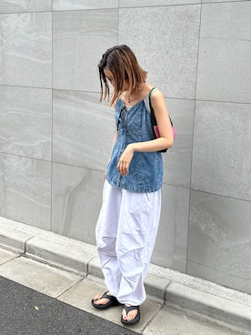 「アイテム（ハンドバッグ、グリーン系）」を使った、motomiさん（レディース・163cm）の夏コーディネート