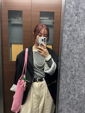 「Lee（リー）の【101 101周年記念特別モデル】TUCK RIDERSPANTS デニムパンツ セットアップ可（デニムパンツ、ホワイト系）」を使った、motomiさん（レディース・163cm）の春コーディネート