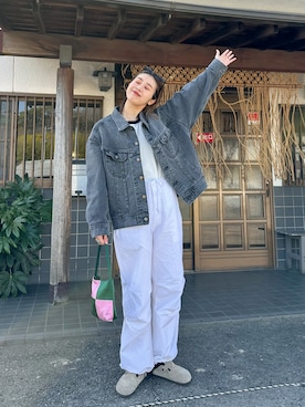 「Lee（リー）のアイテム（その他アウター）」を使った、motomiさん（レディース・163cm）の春コーディネート