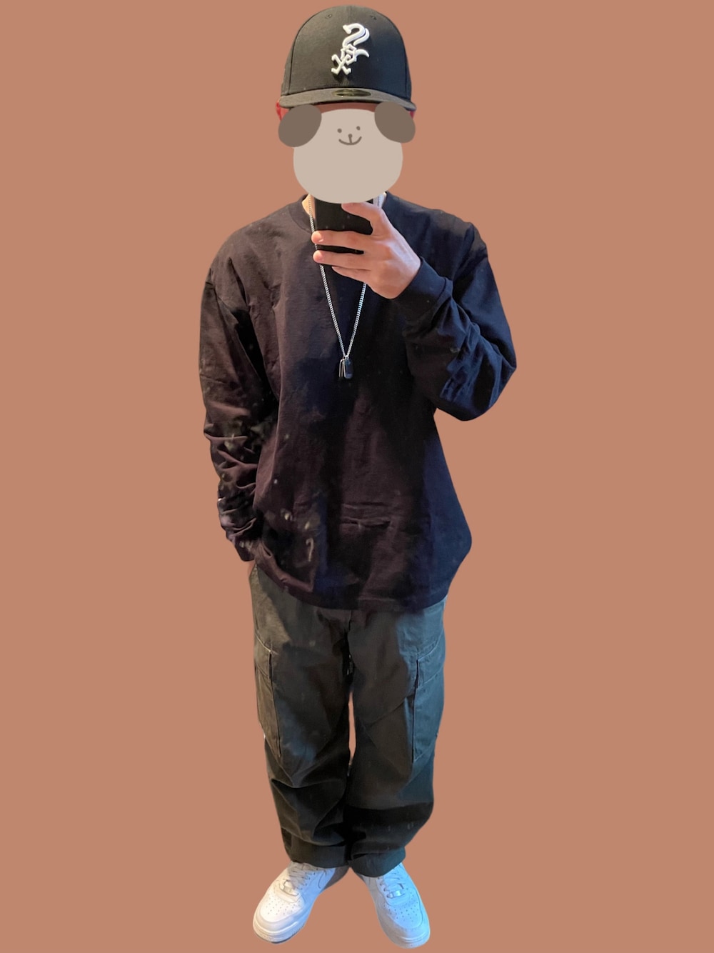「アルファ、アルファインダストリーズ、ダークグレー、カーゴパンツ、オリーブ、NEW ERA、キャップ、ブラック、プロクラブ、ロンT、NIKE、NIKE AIR FORCE、カジュアルコーデ、スニーカーコーデ」｜「NEW ERAのニューエラ キャップ オーセンティック LOW PROFILE 59FIFTY MLB オンフィールド NEW ERA LP（キャップ、ブラック系）」を使った、ワン🐶太郎 さん（メンズ・170cm）の夏コーディネートの1枚目の写真