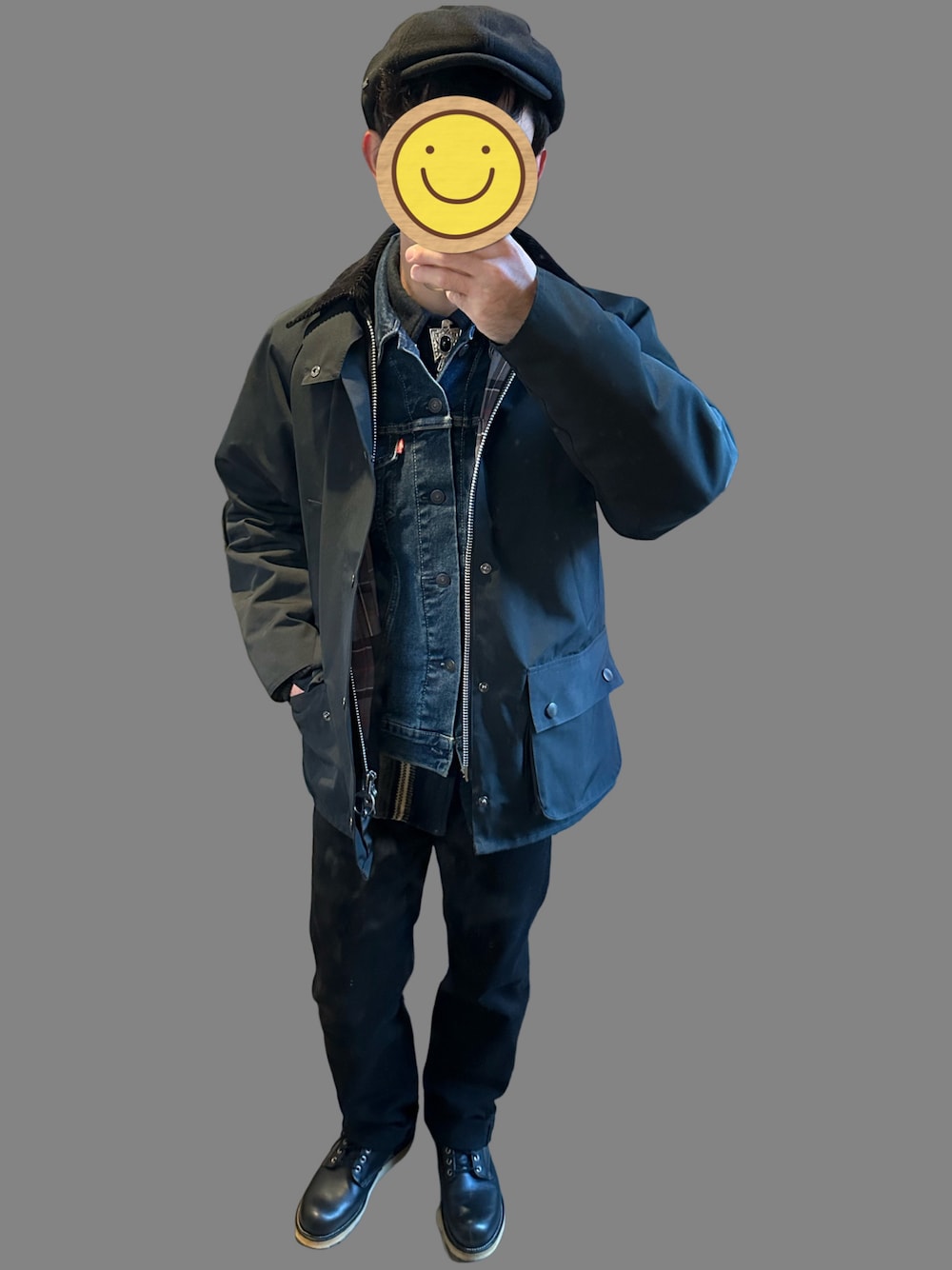 「ステットソン、キャスケット、バブアー、barbour、ブラック、rrl、ダブルアールエル、ループタイ、リーバイス、デニムジャケット、Levi's、ﾌﾞﾗｯｸﾊﾟﾝﾂ、ブラックコーデ、RED WING、革靴」｜「STETSONのアイテム（キャスケット、ブラック系）」を使った、ワン🐶太郎 さん（メンズ・170cm）の冬コーディネートの1枚目の写真