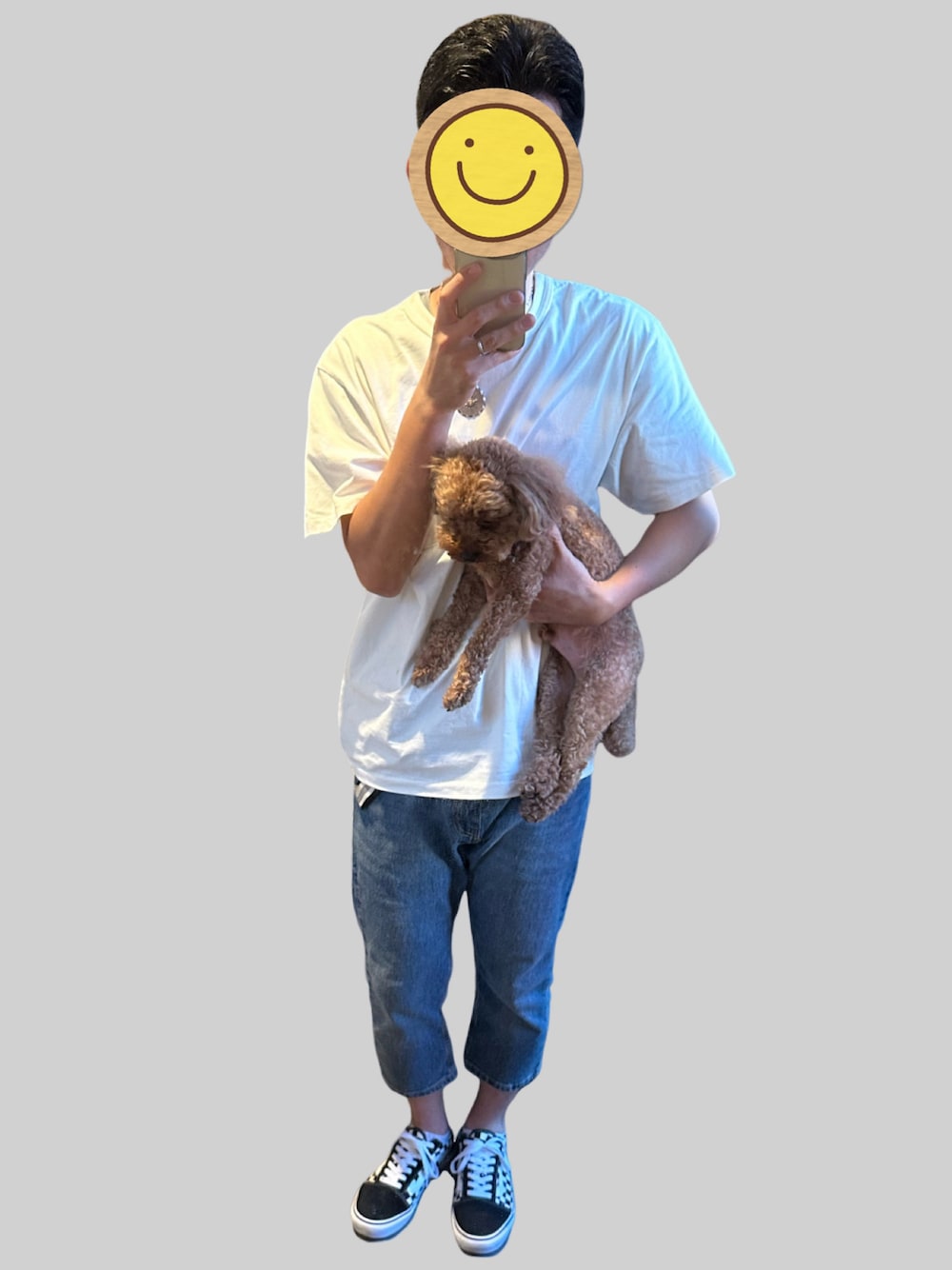 「犬、いぬ♡、わんこ、散歩、白Tシャツ、リーバイス、Levi's、クロップドパンツ、デニム、デニムパンツ、バンズ、VANS、スニーカー、夏コーデ、クロップド丈」｜「HOLLYWOOD ATHLETIC CO.のアイテム（Tシャツ/カットソー、グリーン系）」を使った、ワン🐶太郎 さん（メンズ・170cm）の夏コーディネートの1枚目の写真