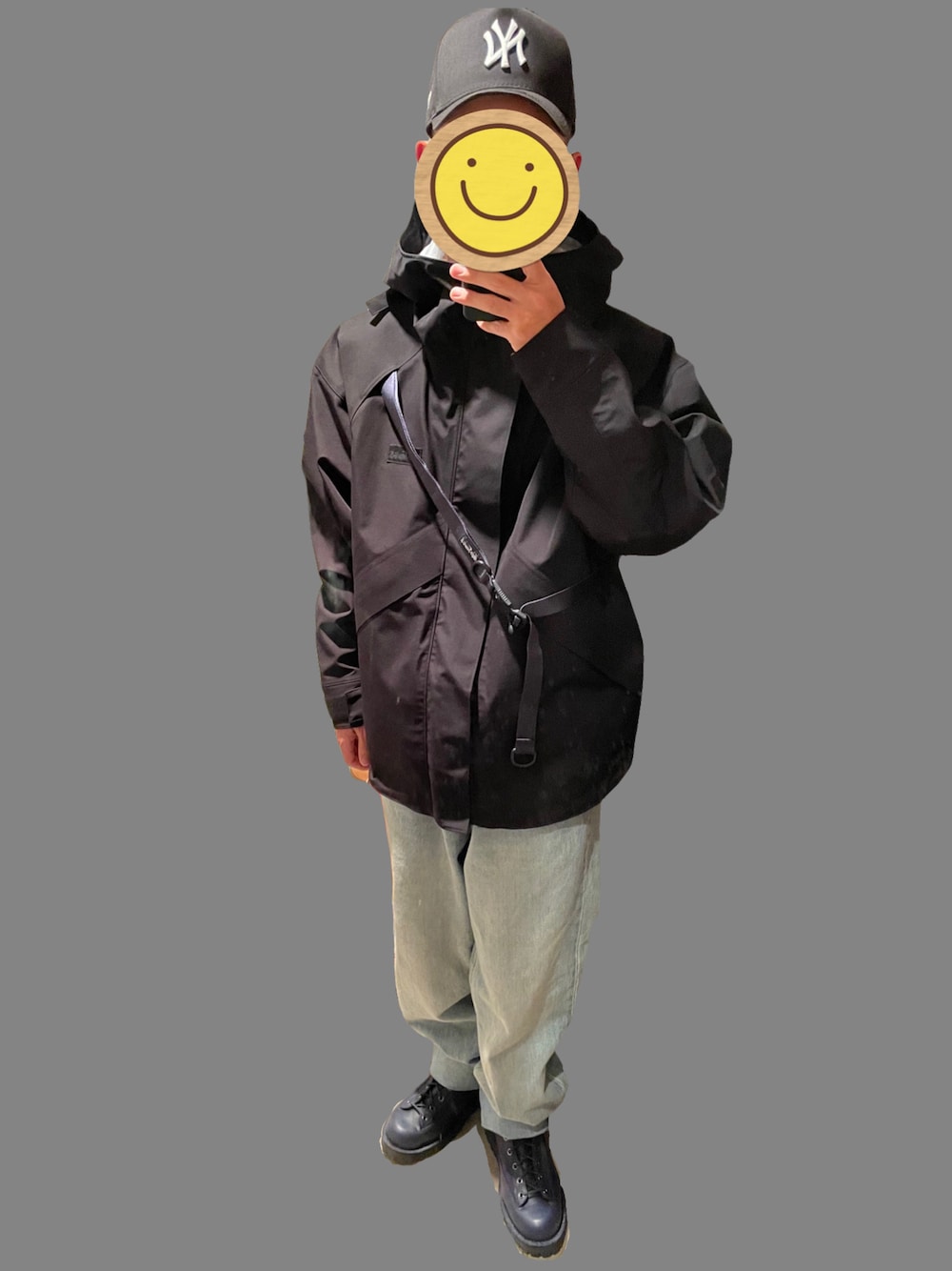 「アダムエロペ(ADAM ET ROPE')、ワイルドシングス、WILDTHINGS、マウンテンパーカー、ブラック、リーバイス、Levi's、デニム、ダナー、Danner、ネイビー、ブーツ、キャップ、NEW ERA、秋冬コーデ」｜「WILD THINGSの【WILDTHINGS 別注】TOOLSTRAP DENALI JACKET/UNISEX（マウンテンパーカー、ブラック系）」を使った、ワン🐶太郎 さん（メンズ・170cm）の秋コーディネートの1枚目の写真
