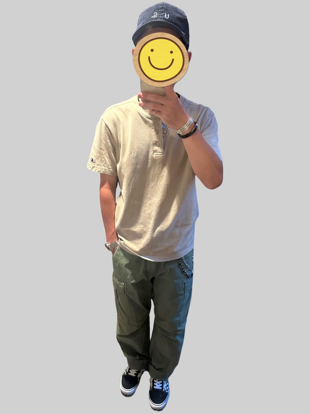 「夏コーデ、キャップ、チャンピオン、Champion、ポロシャツ、ベージュ、alpha、カーゴパンツ、カーキ、VANS、オールドスクール、ナバホ、インディアンジュエリー、バングル、ブレスレット」｜「SAVEのアイテム（キャップ、ブルー系）」を使った、ワン🐶太郎 さん（メンズ・170cm）の夏コーディネートの1枚目の写真