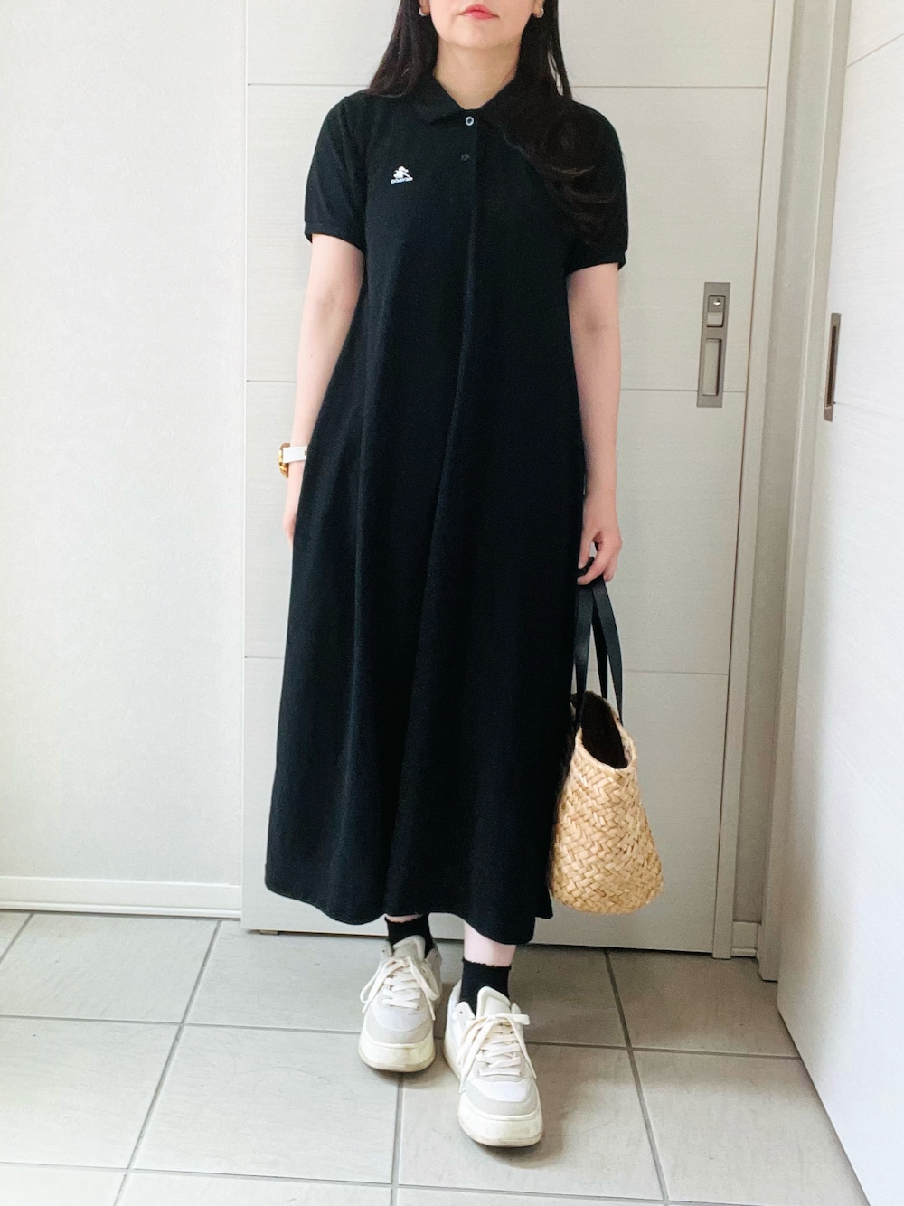 「テーマパークコーデ、リラックススタイル、楽チンコーデ、夏服、ポロシャツワンピース、ポロワンピ、モノトーンコーデ、シンプルコーデ、ワンマイルウェア、低身長、低身長コーデ、低身長女子、GEVACO、夏コーデ」｜「GEVACOの【GEVACO/ゲバコ】ドライタッチポロシャツフレアワンピース（ワンピース、ブラック系）」を使った、❁⃘asa❁⃘さん（レディース・150cm）の夏コーディネートの1枚目の写真