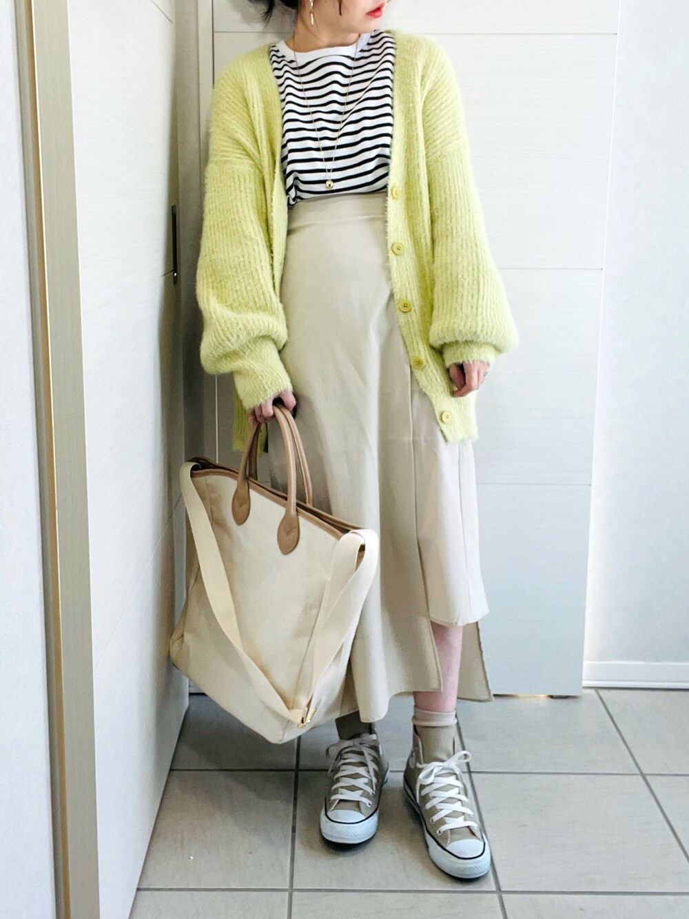 「春、オトナ女子、センスオブプレイス、SENSE OF PLACE by URBAN RESEARCH、SENSEOFPLACE、ユイセル、Uiscel、ラップスカート、ボーダー、モヘアニット、ANGIE VINTAGE、レモンイエロー、低身長、低身長女子、低身長コーデ」｜「SENSE OF PLACE by URBAN RESEARCHの【WEB/一部店舗限定】Uiscel　ドライラップスカート（スカート、ベージュ系）」を使った、❁⃘asa❁⃘さん（レディース・150cm）の冬コーディネートの1枚目の写真