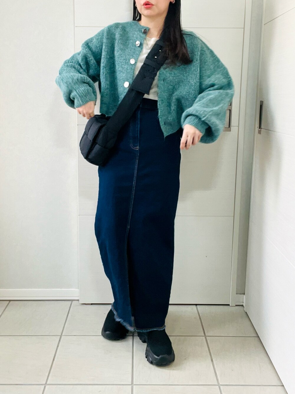 「秋っぽコーデ更新中、カーキ、レイヤードスタイル、秋服、ニットカーディガン、ショート丈カーディガン、tiptop、tiptop+pocket、tiptop_pocket、tipコーデ、低身長、低身長コーデ、低身長女子」｜「tiptopの【wool】シャギーショート丈カーディガン（カーディガン/ボレロ、グリーン系）」を使った、❁⃘asa❁⃘さん（レディース・150cm）の秋コーディネートの1枚目の写真