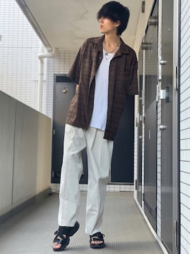 「ADRER（アドラー）の【ADRER】サイドジップレイヤードタンク（タンクトップ）」を使った、𝓡𝓮𝓲さん（メンズ・180cm）の夏コーディネート