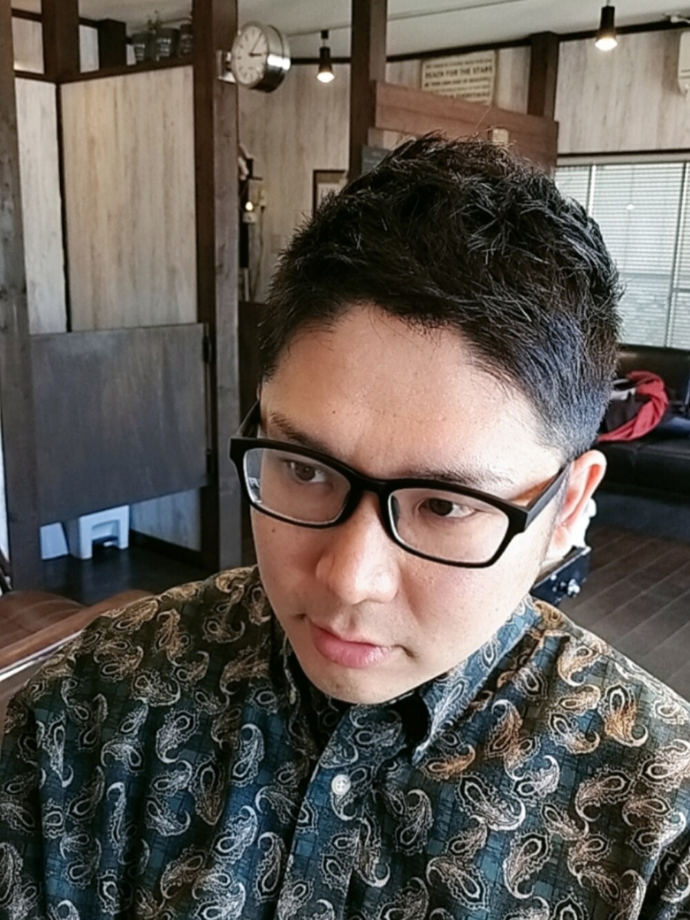 「最近のいい感じコーデ、セットアップ、メンズファッション、今日のコーデ、プチプラ、いいね、save、フォローお願いします🤑、おでかけコーデ、古着、古着MIX、古着コーデ、古着好きな人と繋がりたい、大人カジュアル、お洒落さんとつながりたい、髪型、顔」｜「NAUTICAのアイテム（シャツ/ブラウス、グリーン系）」を使った、あらたさん（メンズ・174cm）の春コーディネートの1枚目の写真