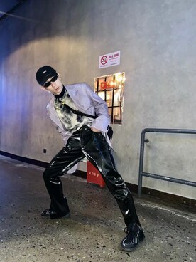 「pushBUTTONのアイテム（ジャケット/アウター）」を使った、秦然さん（メンズ・175cm）の春コーディネート