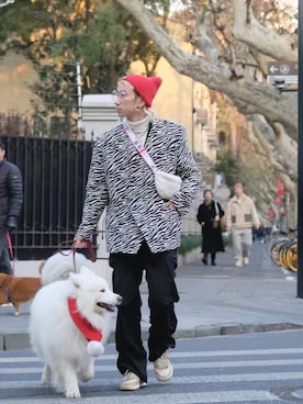 「TYAKASHAのアイテム」を使った、秦然さん（メンズ・175cm）の春コーディネート