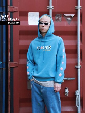 「TYAKASHAのアイテム」を使った、秦然さん（メンズ・175cm）の春コーディネート