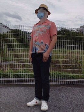 ピンク系のアイテムを使った アロハシャツ のメンズ人気ファッションコーディネート Wear