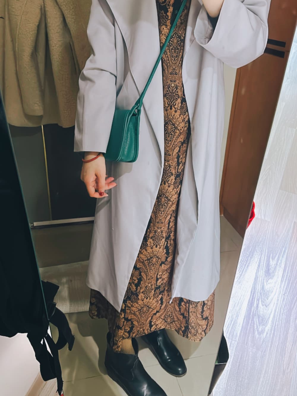「wedding、私の推しブランド、ootd」｜「YECCA VECCAのアイテム（トレンチコート、シルバー系）」を使った、ウェイツさん（レディース・163cm）の冬コーディネートの1枚目の写真