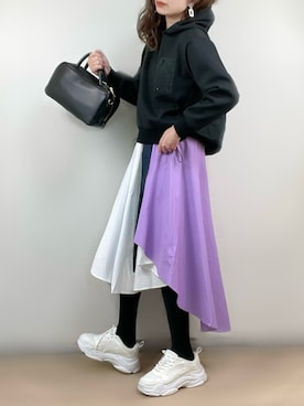 「パープル×黒」｜「アイテム（スカート）」を使った、ange⭐︎さん（レディース・165cm）の冬コーディネート
