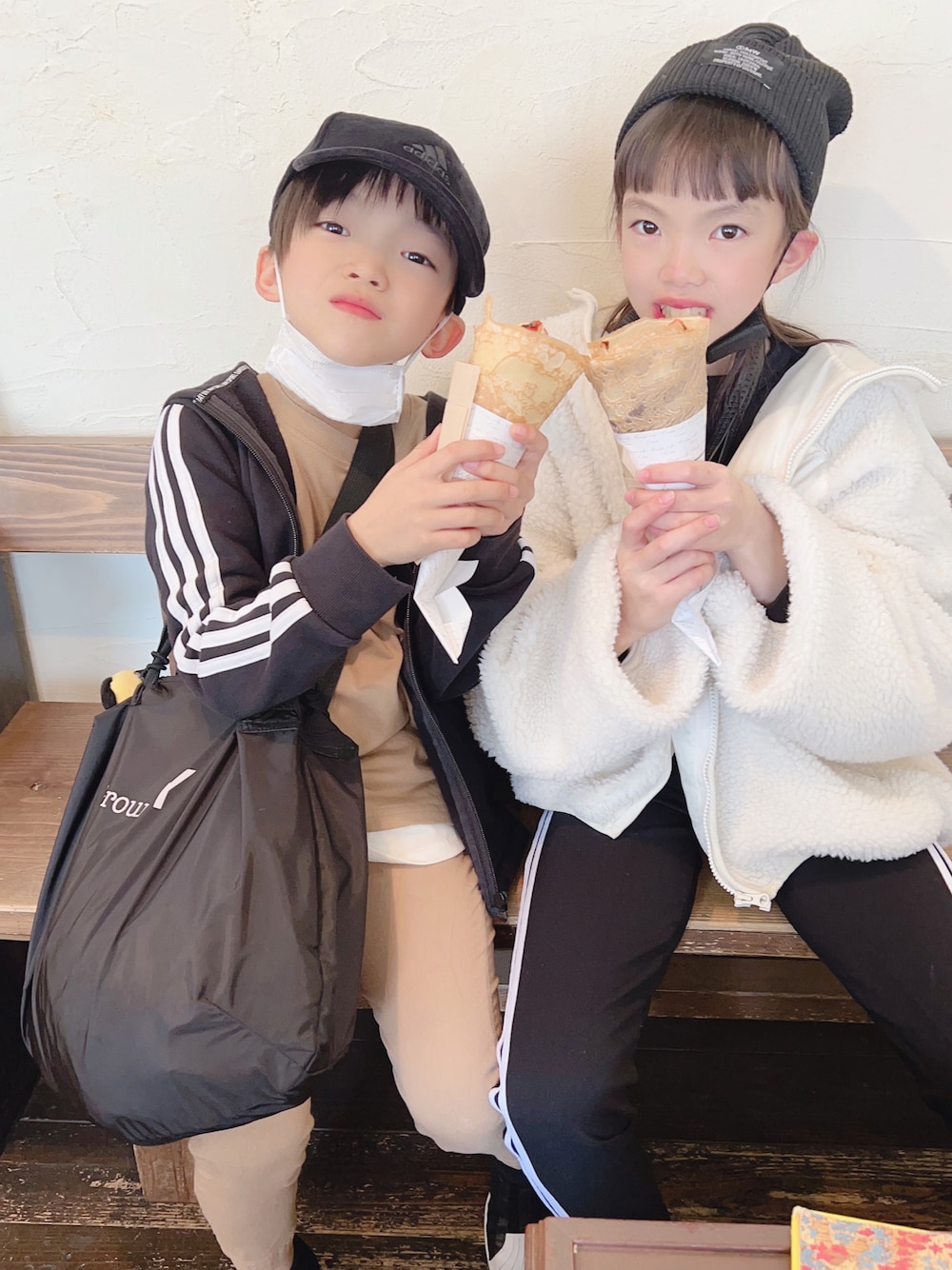 「おんなのこコーデ、むすこーで」｜「GUのアイテム（トップス、ベージュ系）」を使った、Uraraさん（キッズ・140cm）の冬コーディネートの1枚目の写真
