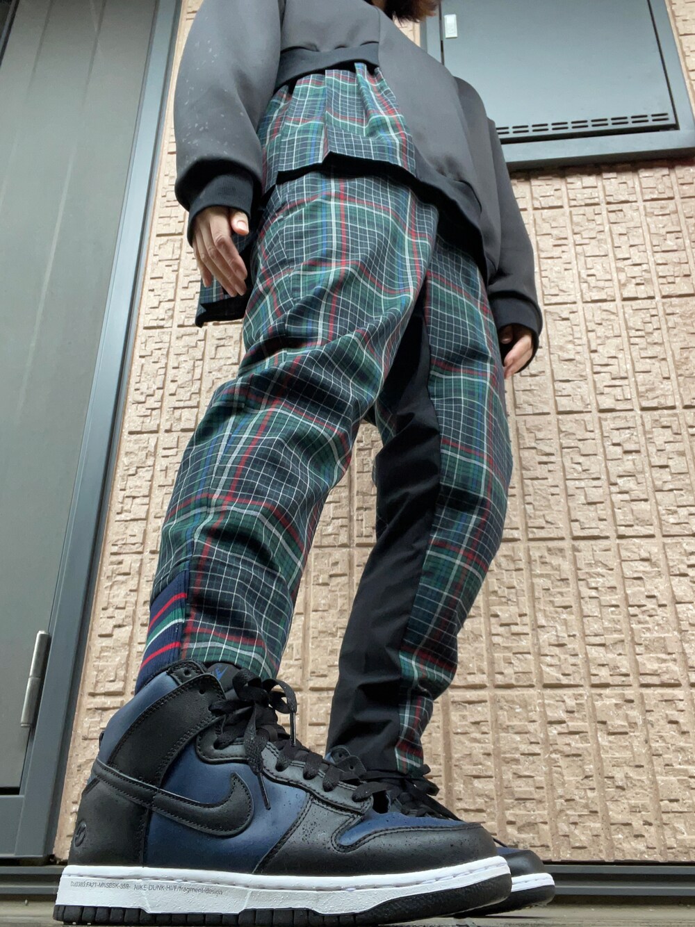 「だから秋服が好き、FRAPBOIS、セットアップ、NIKE、nike dunk、fragment、コラボスニーカー、SNKRS」｜「NIKEのアイテム（スニーカー、ブルー系）」を使った、mikiさん（レディース・160cm）の秋コーディネートの1枚目の写真