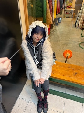 「LOWRYS FARM（ローリーズファーム）のシャギーロングＶカーディガン　595935（カーディガン/ボレロ）」を使った、yuicoさん（レディース・157cm）の秋コーディネート