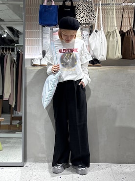 「LOWRYS FARM（ローリーズファーム）のメランジツイルワイドパンツ　242732（スラックス）」を使った、yuicoさん（レディース・157cm）の春コーディネート