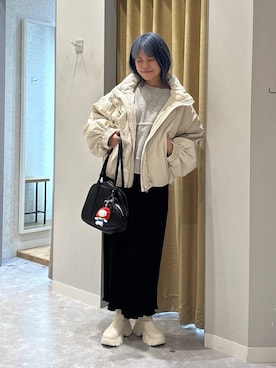 「アイテム（キーホルダー）」を使った、yuicoさん（レディース・157cm）の冬コーディネート