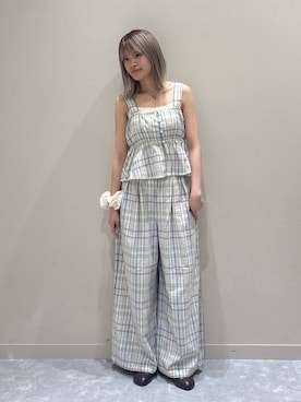 「LOWRYS FARM（ローリーズファーム）のソフリネンビスチェ 619278（その他トップス、ブルー系）」を使った、yuicoさん（レディース・157cm）の春コーディネート