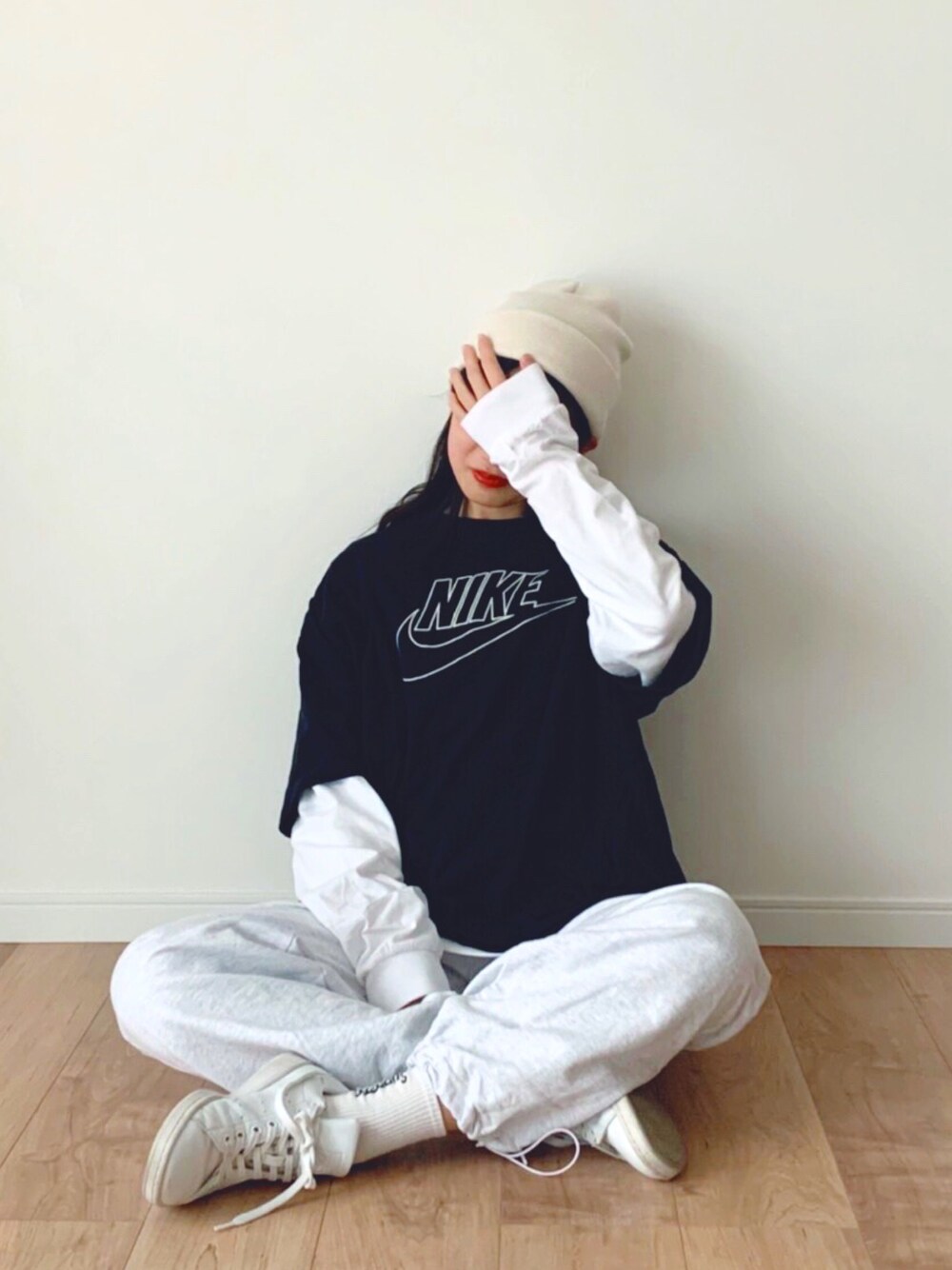 白ロンT 帽子 1645157580.jpg