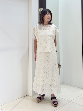 「UNTITLED（アンタイトル）の【セットアップ可/品のある透け感】リーフレースブラウス（シャツ/ブラウス、ホワイト系）」を使った、wostomoさん（レディース）の夏コーディネート