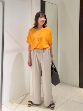 「UNTITLED（アンタイトル）の【11色展開/体型カバー】前後2WAYフレンチスリーブニット（ニット/セーター、オレンジ系）」を使った、wostomoさん（レディース）の夏コーディネート