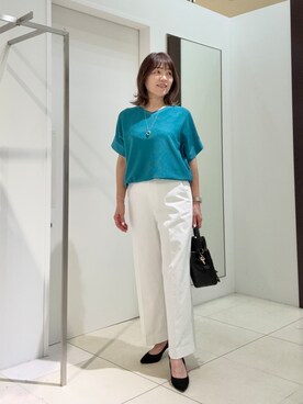 「UNTITLED（アンタイトル）の【古畑星夏さん着用/11色展開/体型カバー】前後2WAYフレンチスリーブニット（ニット/セーター、ブルー系）」を使った、wostomoさん（レディース）の春コーディネート