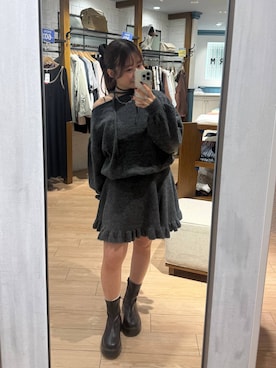 「LOWRYS FARM（ローリーズファーム）のアイテム（ワンピース）」を使った、華笑さん（レディース・152cm）の秋コーディネート