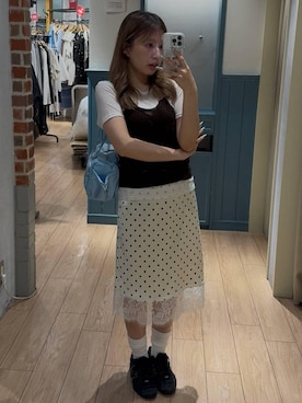 「LOWRYS FARM（ローリーズファーム）のベロアホルター２Ｐ５Ｓ　1052782（Tシャツ/カットソー、ブラウン系）」を使った、華笑さんの夏コーディネート