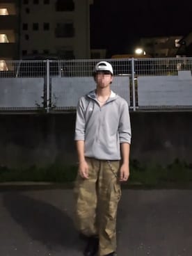 「アイテム（カーゴパンツ、ベージュ系）」を使った、LIBEROさん（メンズ・171cm）の秋コーディネート