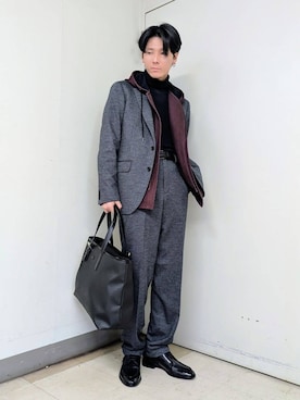 「アイテム（パーカー、レッド系）」を使った、ryoさん（メンズ・173cm）の秋コーディネート
