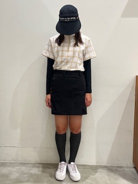 「adabat（アダバット）の２WAYブリムUVバイザー（ハット、ブラック系）」を使った、こまさん（レディース・165cm）の秋コーディネート
