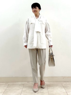 「INDIVI（インディヴィ）の【2点セット／UVケア】ツイードジレ＆ボウタイブラウス カセット服（その他トップス、ベージュ系）」を使った、wear20002660さん（レディース）の冬コーディネート